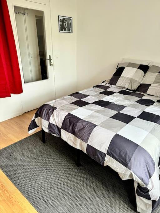 Experience Cinema Immersif Dans Appartement Renove Pres De Montmartre Paris Extérieur photo