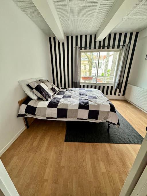 Experience Cinema Immersif Dans Appartement Renove Pres De Montmartre Paris Extérieur photo